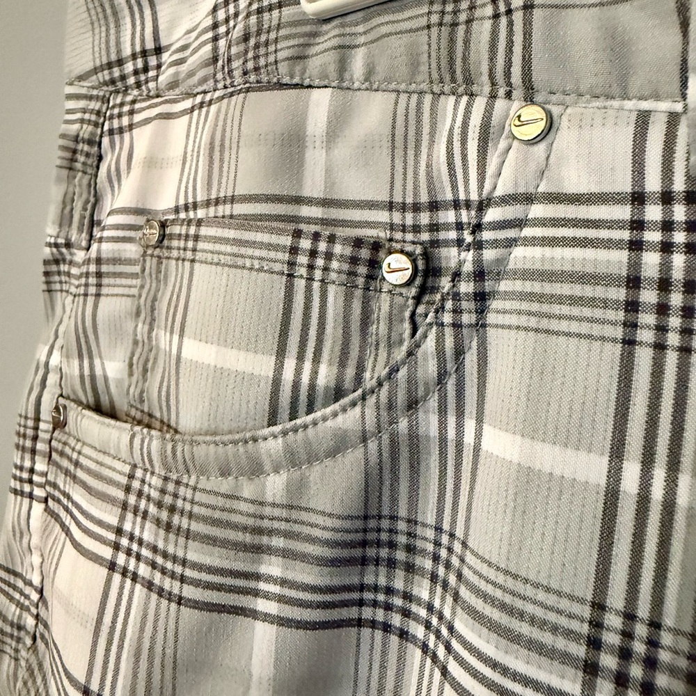 Nike Golf Tour Performance Dri Fit Men's Plaid Athletic Shorts — White and Gray - Picture 3 of 8